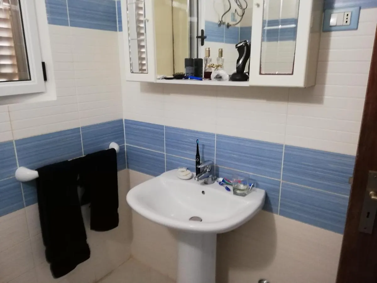 Adult Only Beachfront 2 Bedroom Apartment Santa Maria Airport Pick Up, Aircon, Unlimited Wifi Ideal For Remote Working And Long Stay 0*,  Cabo Verde
